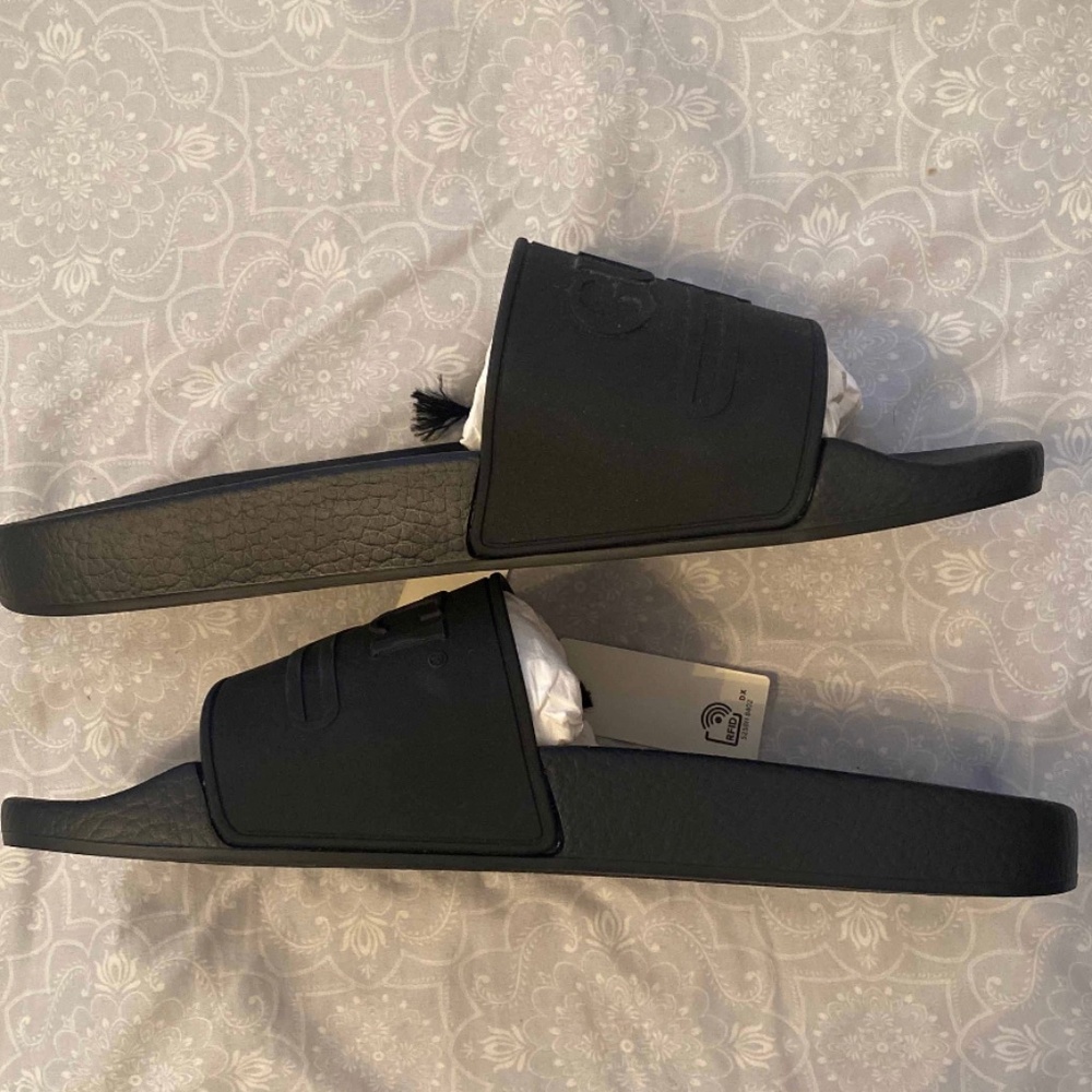 GUCCI MEN SLIDES - Picture 1 of 5
